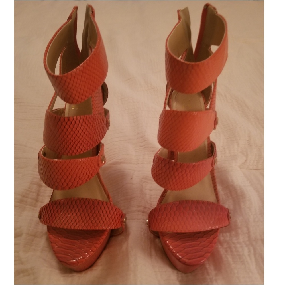 Sexy animal print shoe 8 new